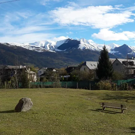 Charmant T2 Renove Rdc Residence Quartier Pavillonnaire Argelès-Gazost Buitenkant foto